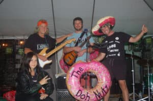 Mikara, Papa Doh and the DohNutz